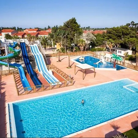 Mobil-home 3 Chambres, & Piscine, 4 Etoiles Torreilles
