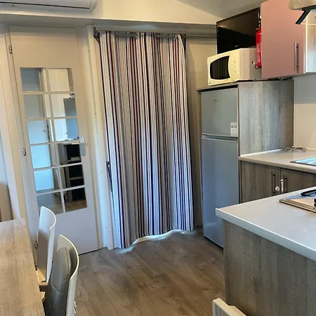 Mobil-home 3 Chambres, & Piscine, 4 Etoiles Torreilles